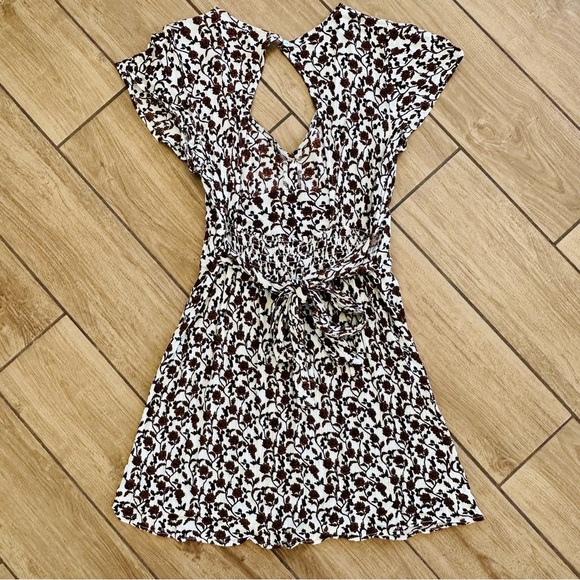 Floral mini dress - Picture 10 of 10